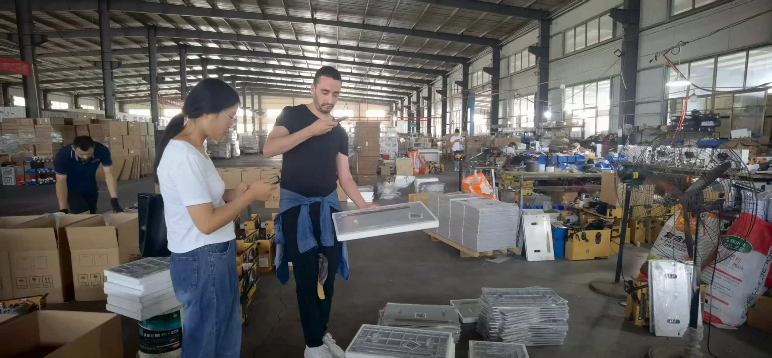 Overseas client visiting Ruiqi factory -- inspection tour
