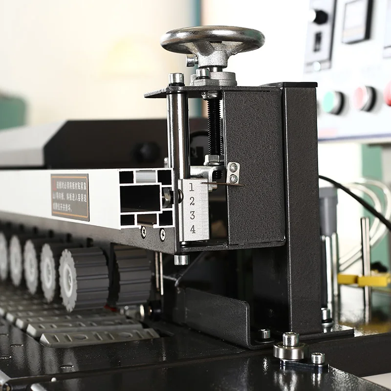 910H Small Automatic Edge Banding Machine for Curved and Straight Panels – Full Range - Image 5