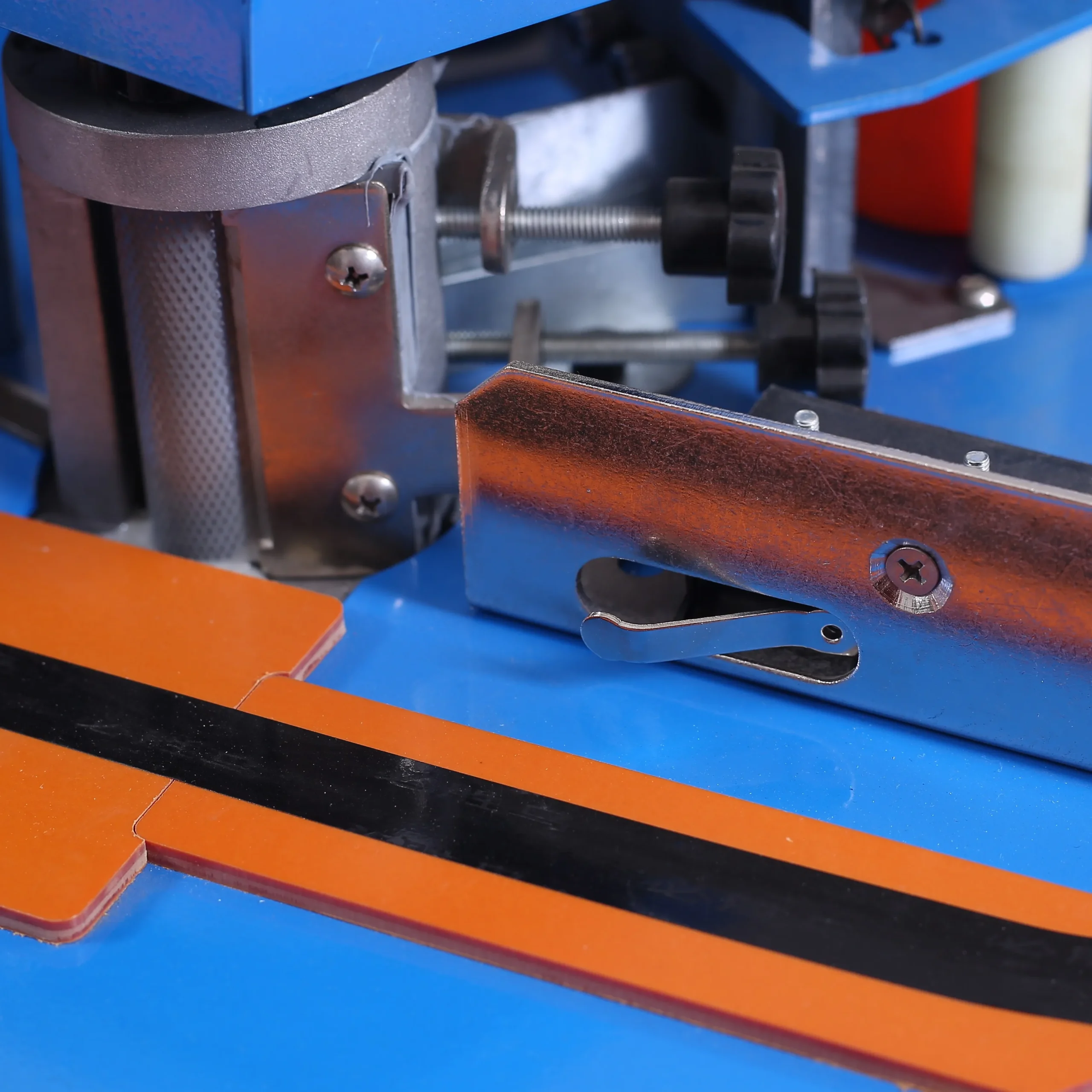Factory Supply Automatic Edge Bander Machine for Cabinet Furniture PVC - Image 3